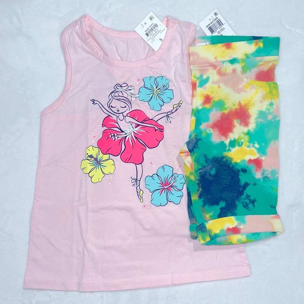 Girl’s top and shorts set